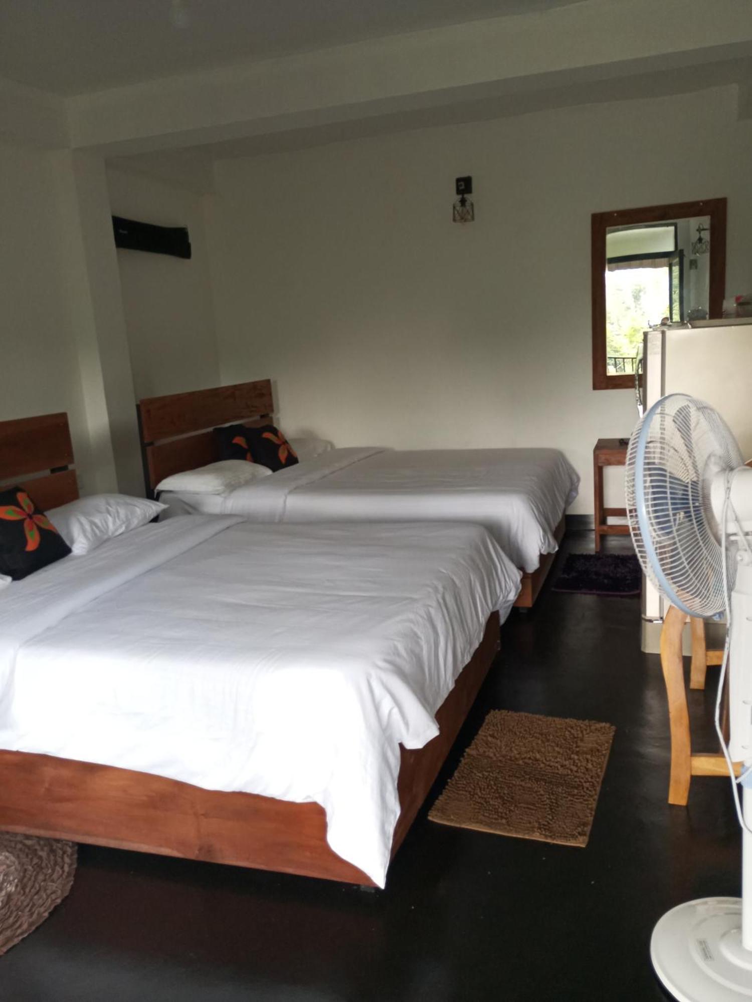 Chanidu Ella Inn Kültér fotó
